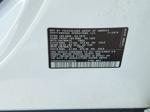 Used 2020 Volkswagen Atlas Cross Sport SE image 24