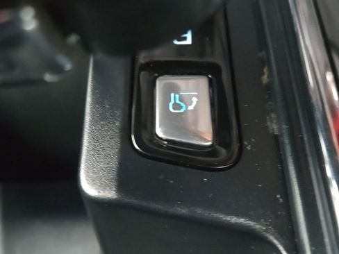 Used 2022 Ford F150 XLT w/ Equipment Group 302A High image 26