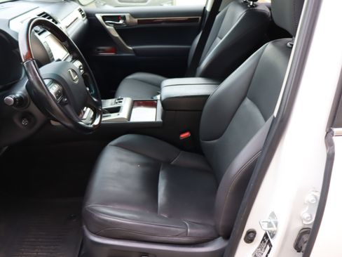 Used 2019 Lexus GX 460 Premium image 18