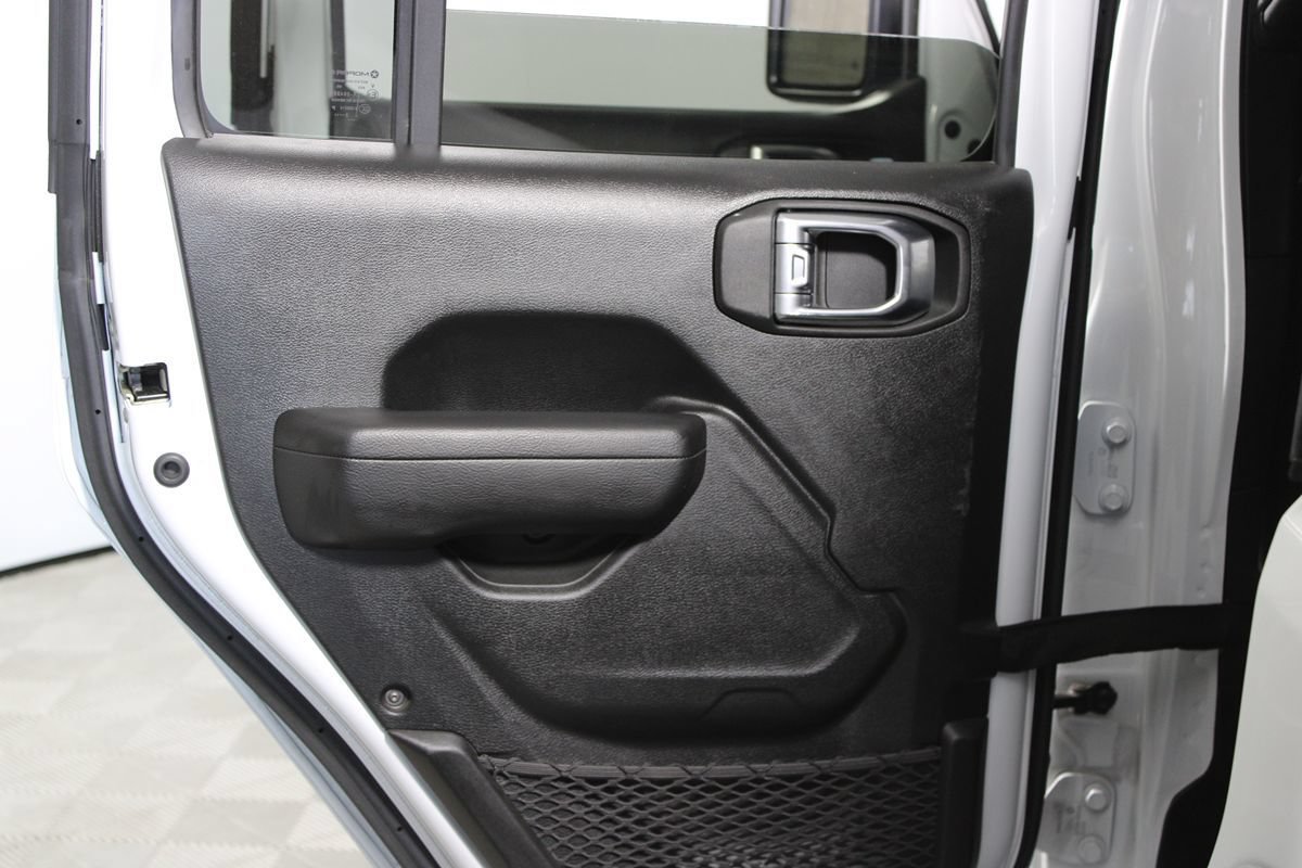 Used 2023 Jeep Wrangler Unlimited w/ Cold Weather Group AWD/4WD image 21