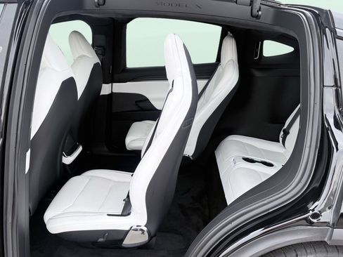 Used 2022 Tesla Model X Plaid AWD/4WD image 42