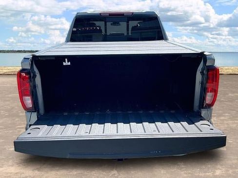 Used 2026 GMC Sierra 1500 Elevation w/ Elevation Premium Package AWD/4WD image 7