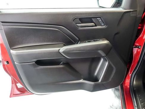 Certified 2024 Chevrolet Colorado Trail Boss w/ Technology Package AWD/4WD image 25