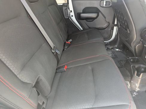 Used 2020 Jeep Wrangler Unlimited Rubicon AWD/4WD image 13