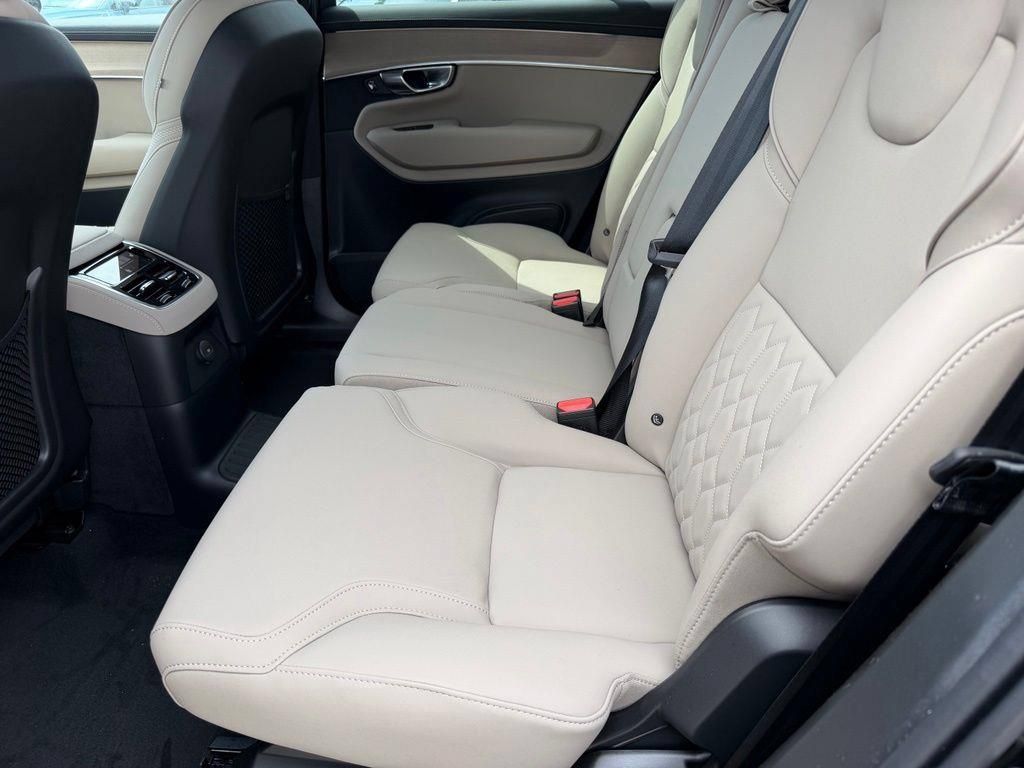 New 2026 Volvo XC90 T8 Core w/ Protection Package Premier AWD/4WD image 11