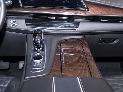 Used 2022 Cadillac Escalade ESV Sport Platinum w/ LPO, ONYX Package image 28