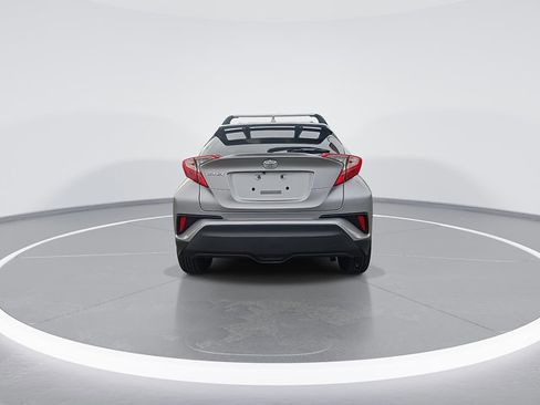 Used 2019 Toyota C-HR LE image 9