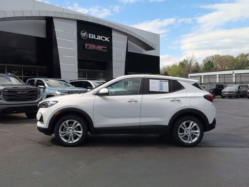 Used 2023 Buick Encore GX Preferred w/ Cold Weather Comfort Package AWD/4WD image 9