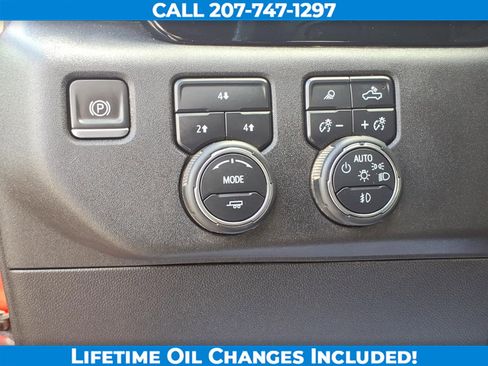 Used 2024 Chevrolet Silverado 3500 LT w/ Convenience Package AWD/4WD image 16