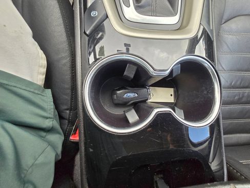 Used 2016 Ford Fusion SE w/ Equipment Group 202A FWD image 24