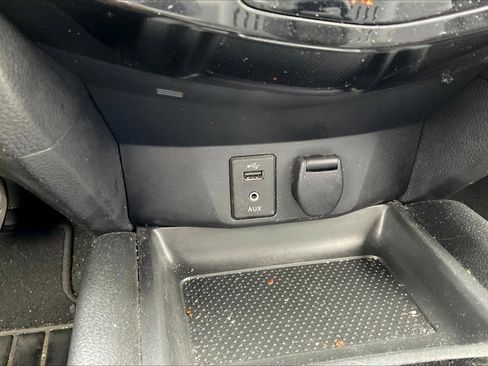 Used 2018 Nissan Rogue Sport S image 30