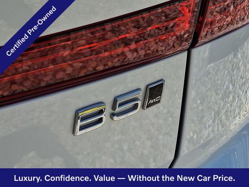 Certified 2023 Volvo XC60 B5 Ultimate w/ Climate Package AWD/4WD image 32