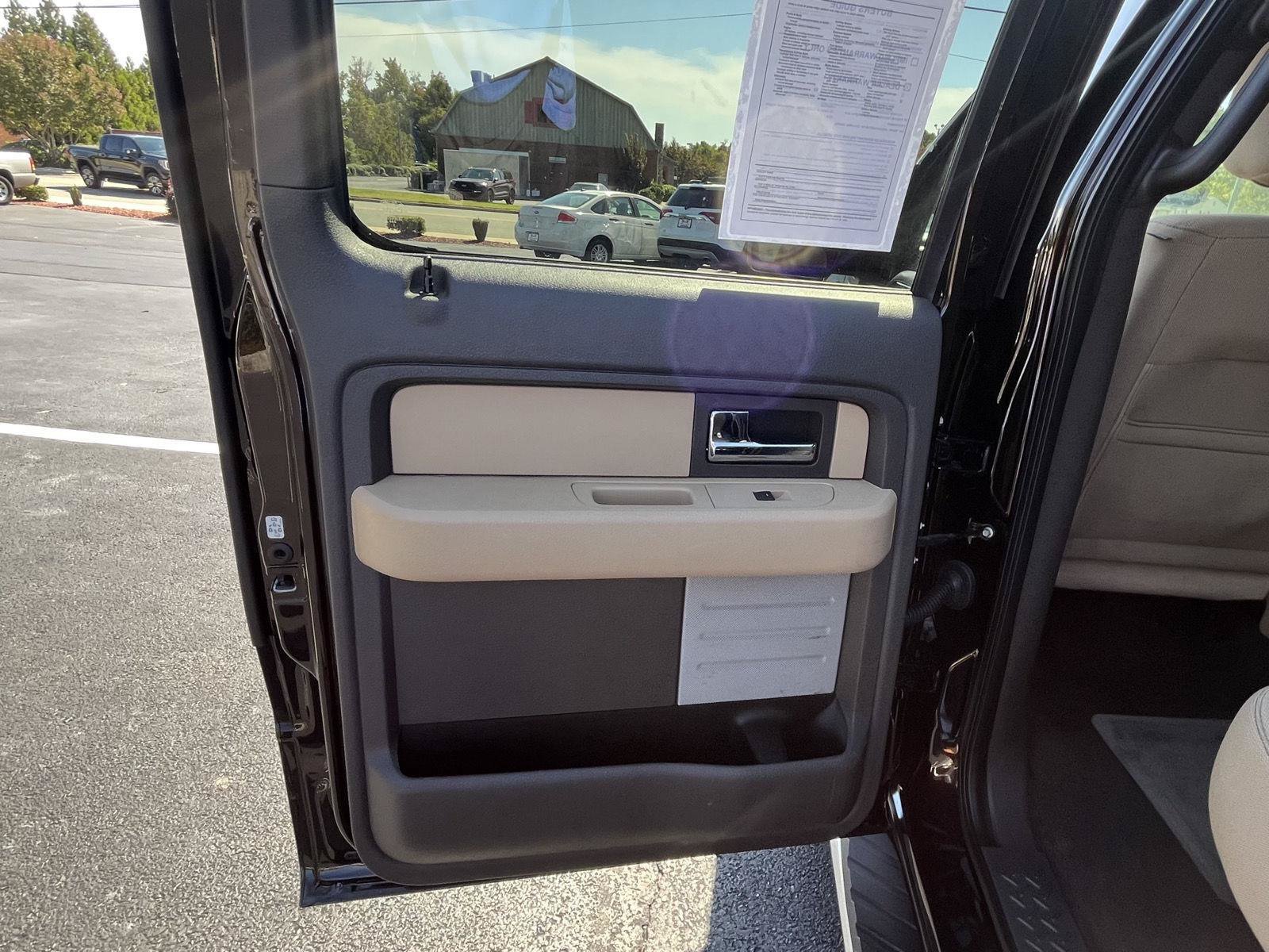 Used 2013 Ford F150 XLT w/ Luxury Equipment Group RWD image 30