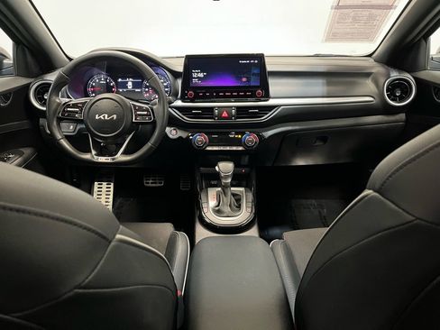 Used 2024 Kia Forte GT-Line w/ GT-Line Premium Package image 17