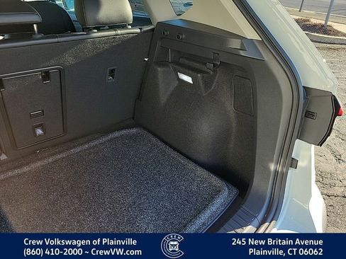 New 2026 Volkswagen Taos SE image 51