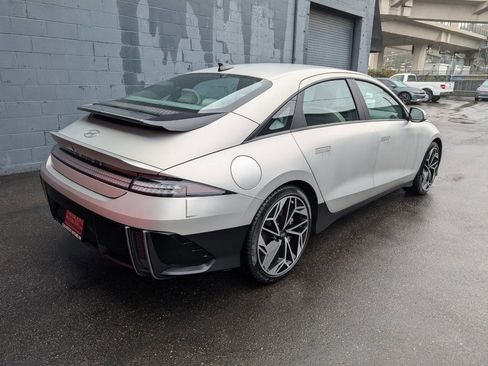 Used 2023 Hyundai Ioniq 6 SEL image 3