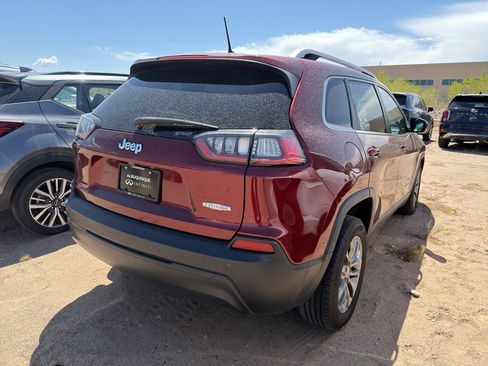 Used 2019 Jeep Cherokee Latitude Plus FWD image 4