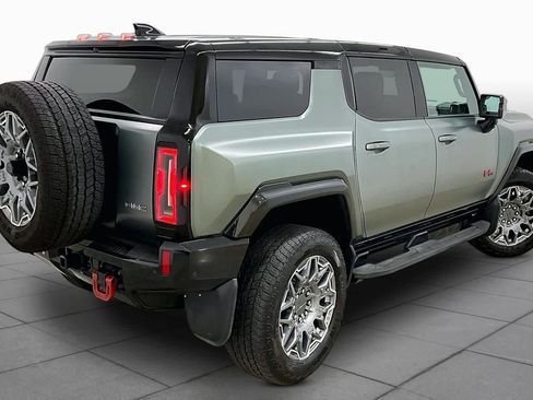 Used 2024 GMC Hummer EV 3X w/ LPO, Illumination Package AWD/4WD image 12