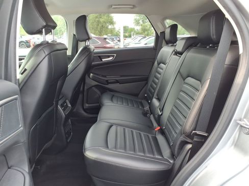 Certified 2024 Ford Edge SEL w/ Convenience Package AWD/4WD image 9
