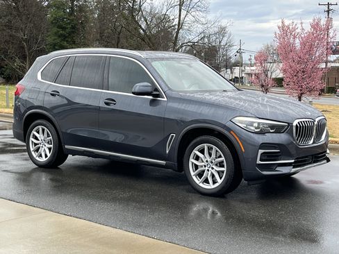Used 2022 BMW X5 xDrive40i image 1
