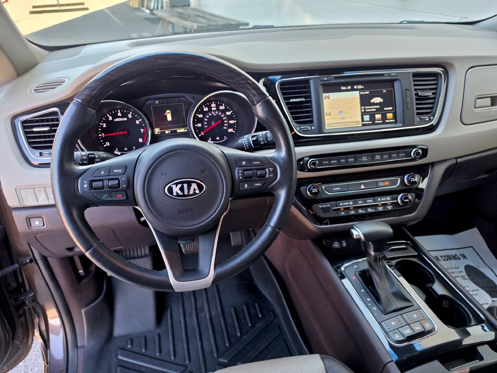 Used 2018 Kia Sedona SX Limited FWD image 14