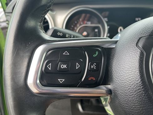 Used 2018 Jeep Wrangler Unlimited Sahara w/ Uconnect 4C Nav & Sound Group AWD/4WD image 22