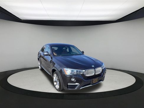 Used 2018 BMW X4 xDrive28i AWD/4WD image 2