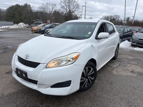 Used 2009 Toyota Matrix image 1