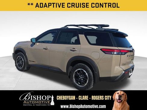 Used 2024 Nissan Pathfinder Rock Creek AWD/4WD image 10