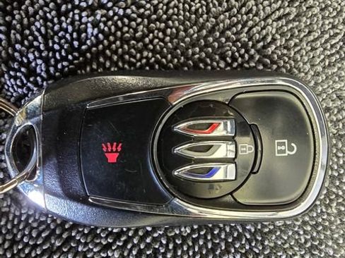 Used 2024 Buick Encore GX Preferred AWD/4WD image 34