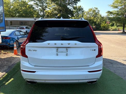 Used 2017 Volvo XC90 T6 Momentum AWD/4WD image 3