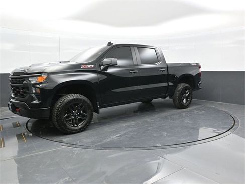 Used 2025 Chevrolet Silverado 1500 Custom Trail Boss image 3