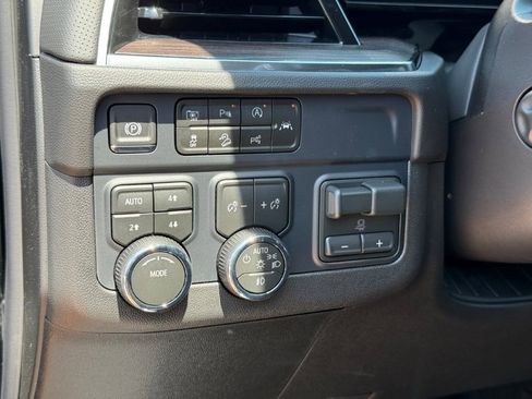 New 2026 Chevrolet Tahoe Premier w/ Sun And Tow Package AWD/4WD image 11
