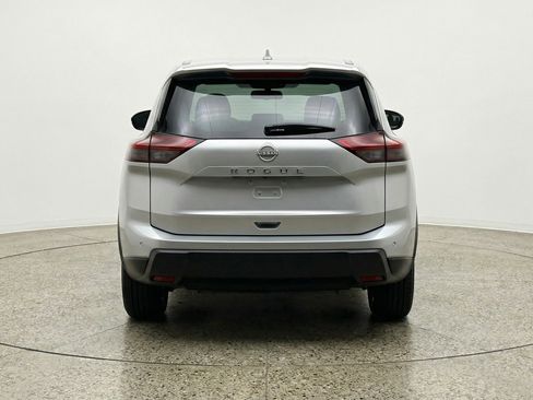 Used 2025 Nissan Rogue SV AWD/4WD image 7