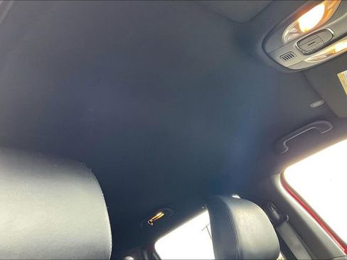 Used 2025 Jeep Compass Limited image 17