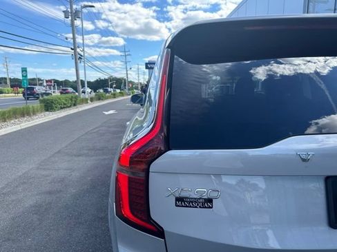 Certified 2025 Volvo XC90 B6 Plus AWD/4WD image 10
