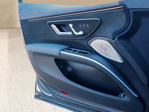 Used 2022 Mercedes-Benz EQS 580 4MATIC Sedan image 27