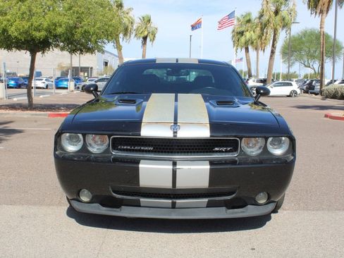 Used 2009 Dodge Challenger SRT8 RWD image 9
