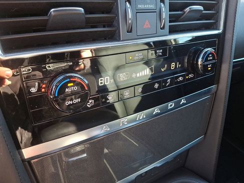 Certified 2024 Nissan Armada SL w/ Midnight Edition Package image 16