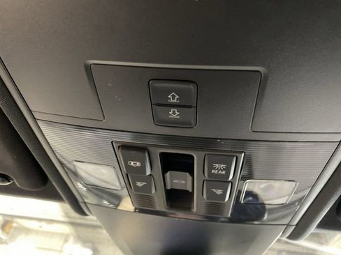 Used 2023 Volkswagen Atlas Cross Sport SEL R-Line image 29