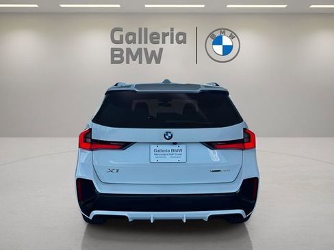 Used 2026 BMW X1 xDrive28i w/ Technology Package AWD/4WD image 9