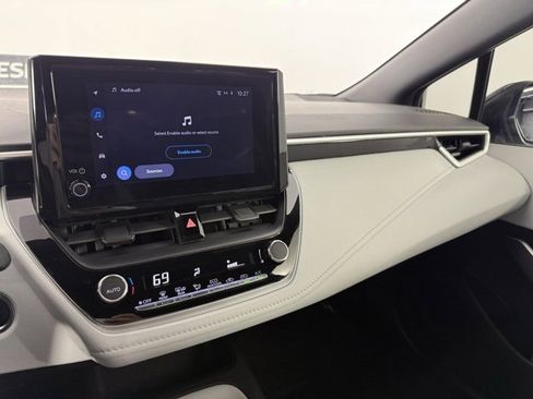 Used 2023 Toyota Corolla SE image 25