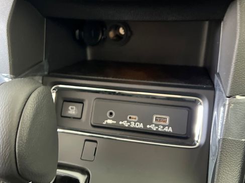 New 2026 Subaru Ascent Limited Bronze image 34