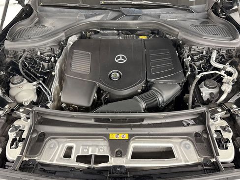 Used 2023 Mercedes-Benz GLC 300 image 32
