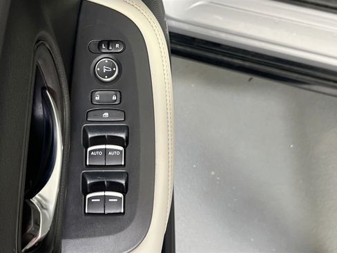 Used 2023 Honda HR-V EX-L image 17