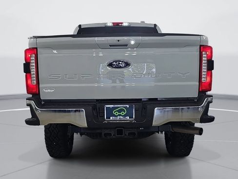 Used 2025 Ford F350 Lariat w/ Tremor Off-Road Package AWD/4WD image 5
