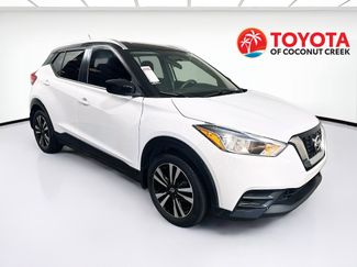 Used 2018 Nissan Kicks SV FWD video 1