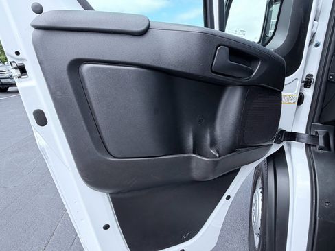 Used 2026 RAM ProMaster 2500 w/ Convenience Group FWD image 32
