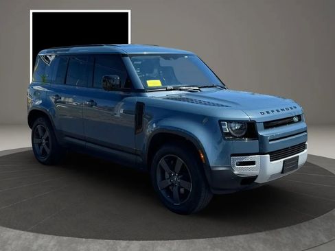 Used 2020 Land Rover Defender 110 SE image 3