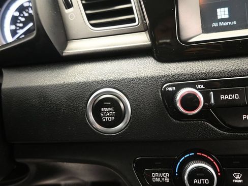 Used 2019 Kia Niro LX FWD image 24